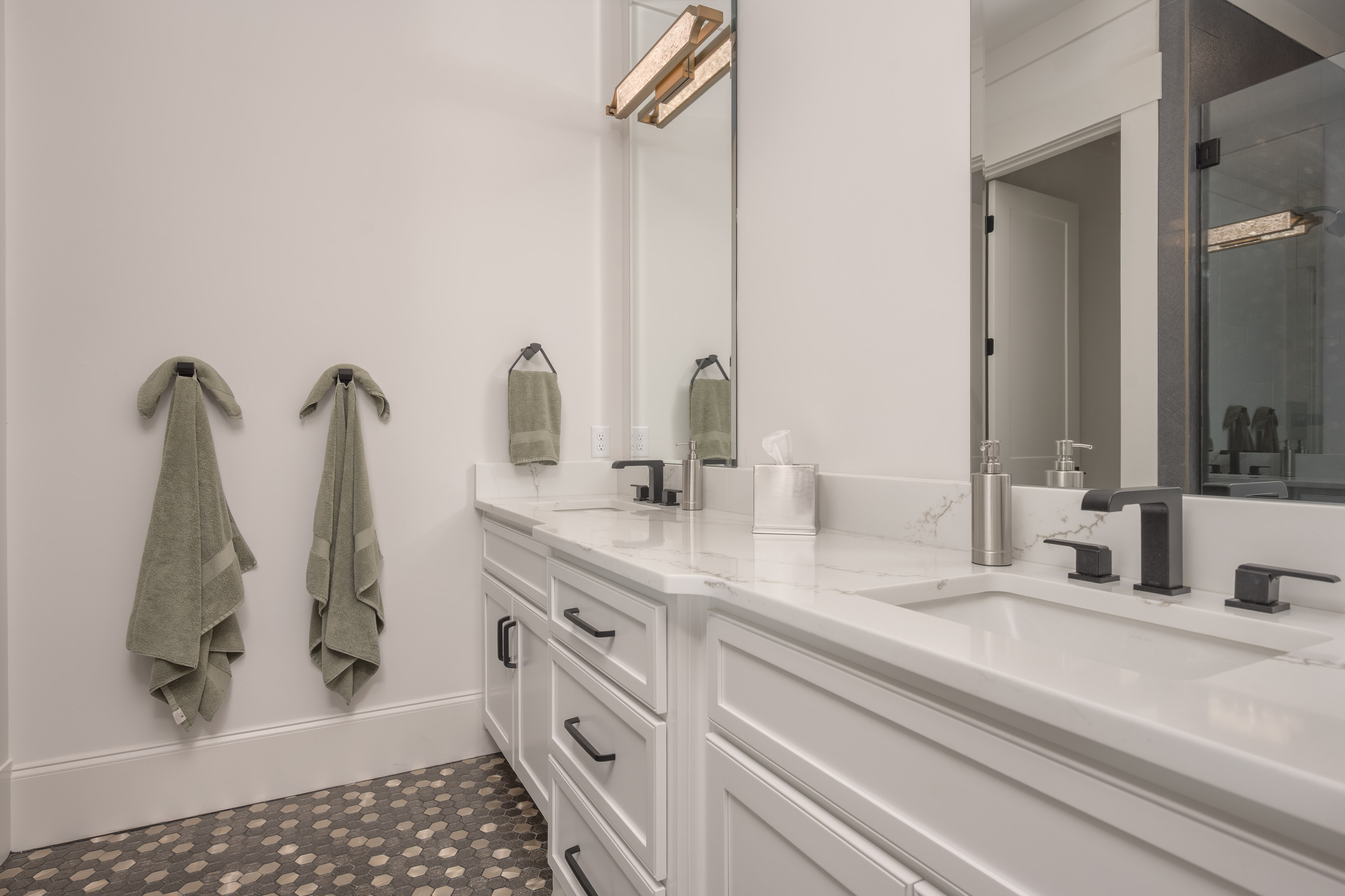 2661 Parrott's Pointe Road image 54